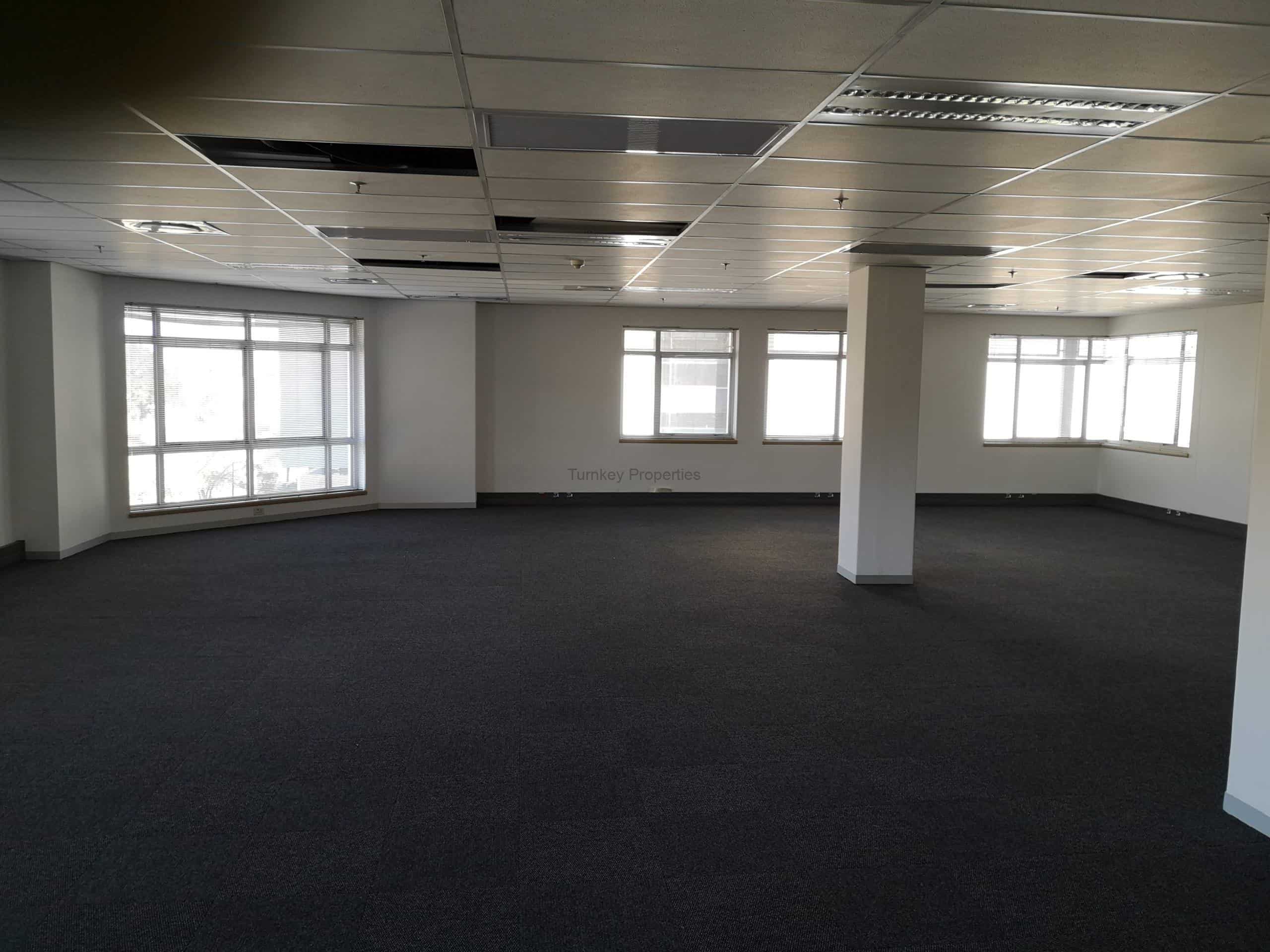 226 m² Office Space to Rent Midrand Sanofi House