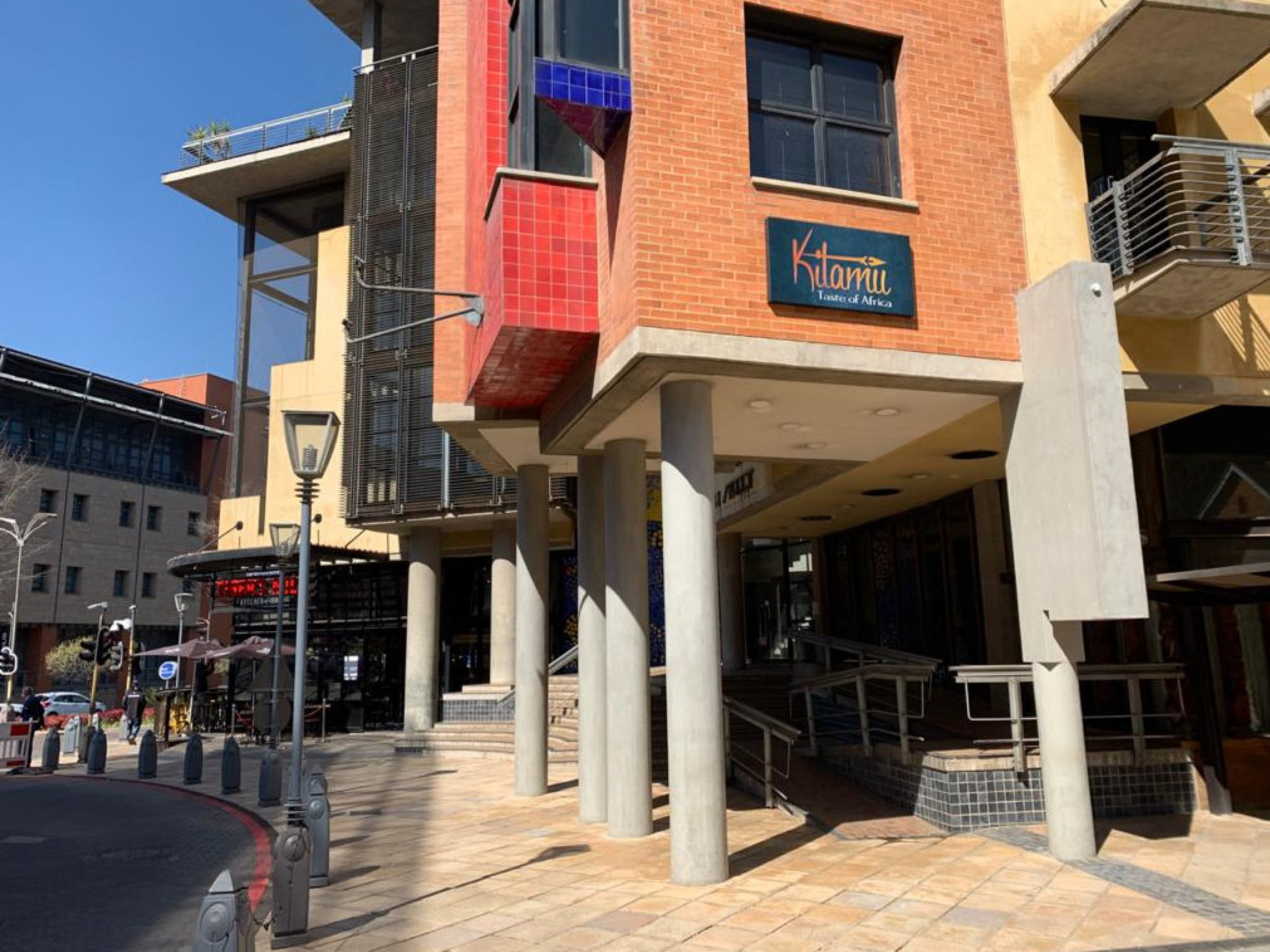 426m² Office Space to Rent Melrose Arch 4 The High Street Turnkey