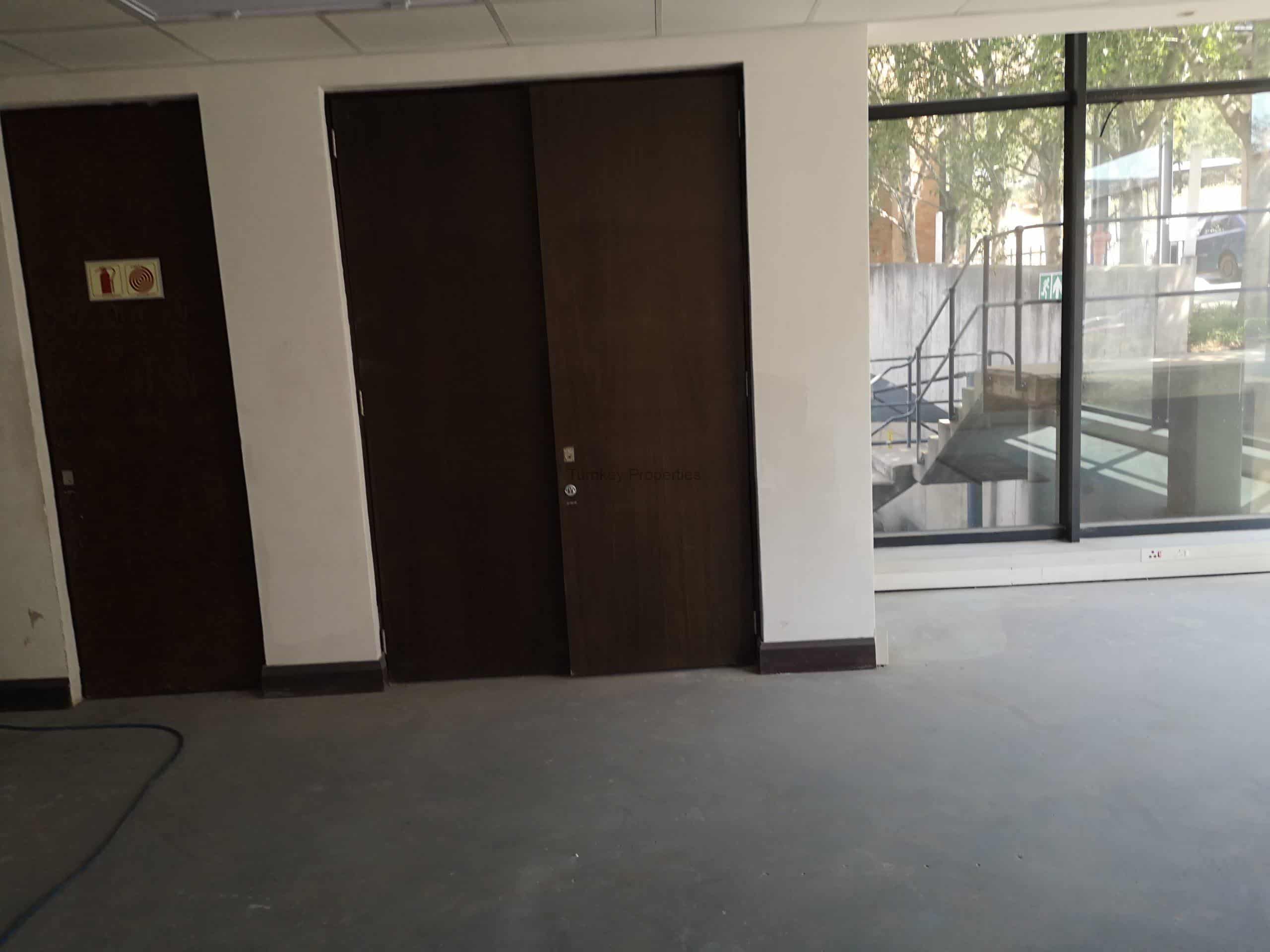 270m² office space to rent constantia Quadrum Office Park