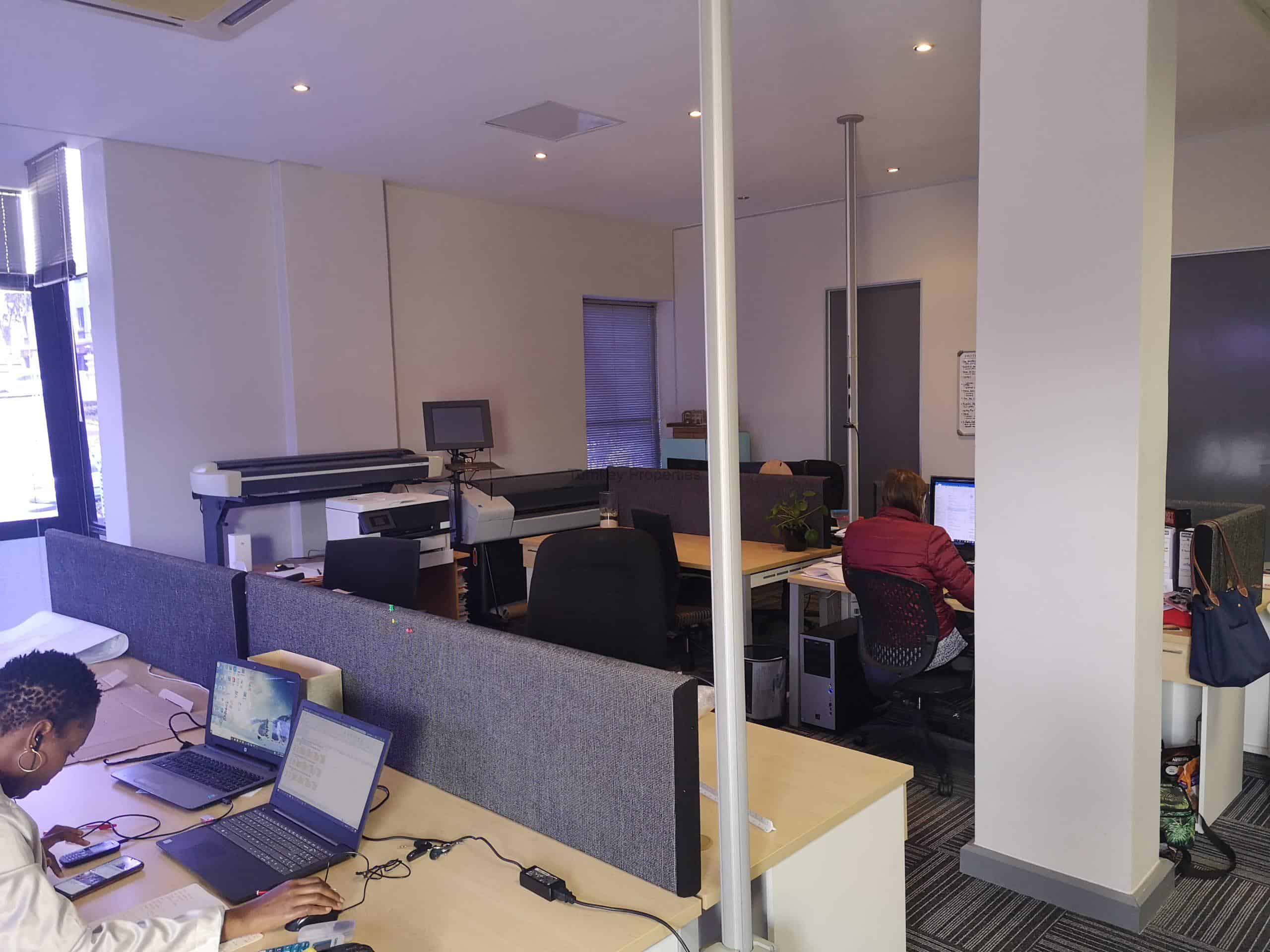 254 m²Office Space to Rent Bryanston Coachman Crossing Office Park