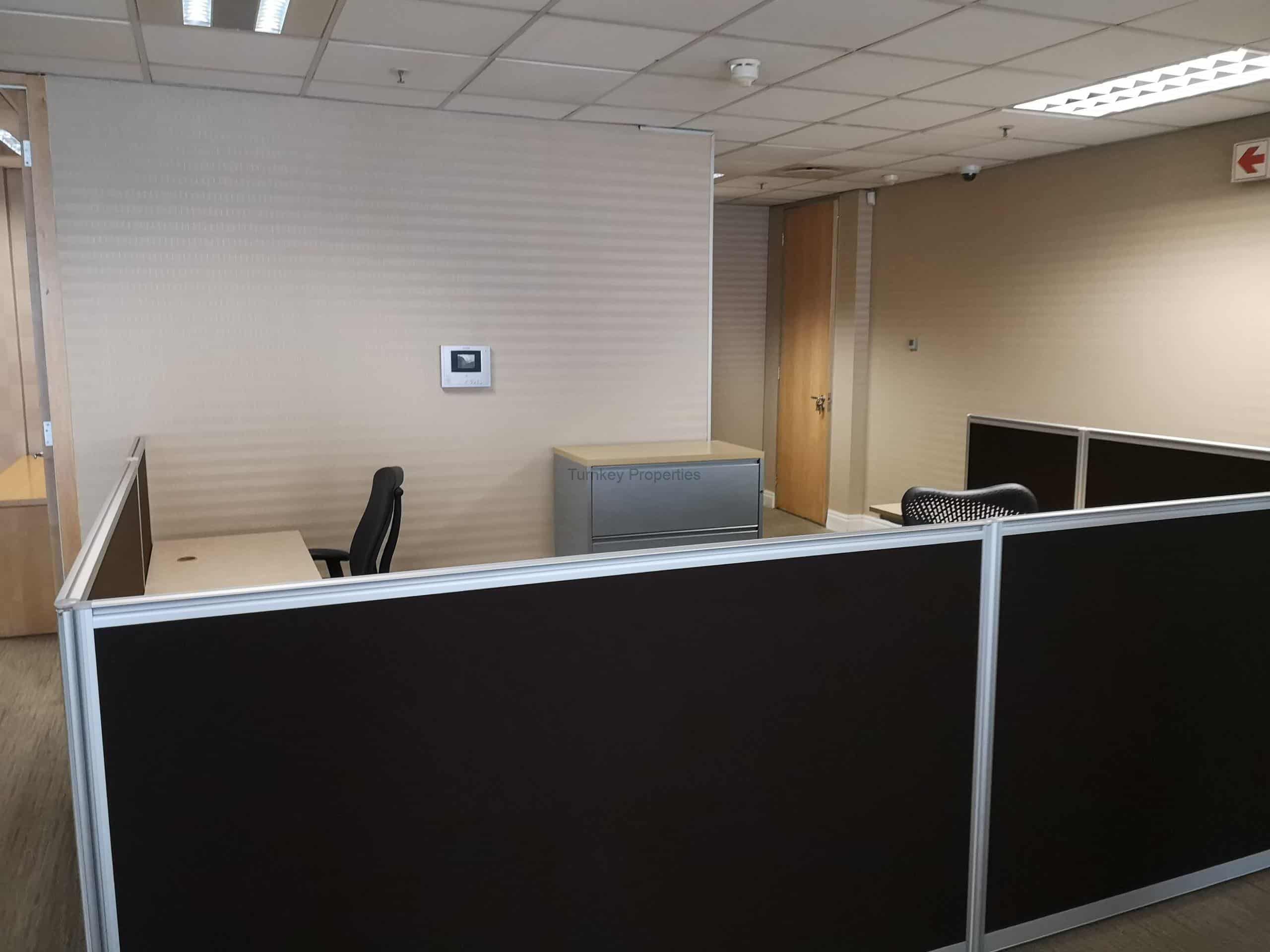 181 m² Office Space to Rent Rosebank 1 Sixty Jan Smuts (Reduced Rental)