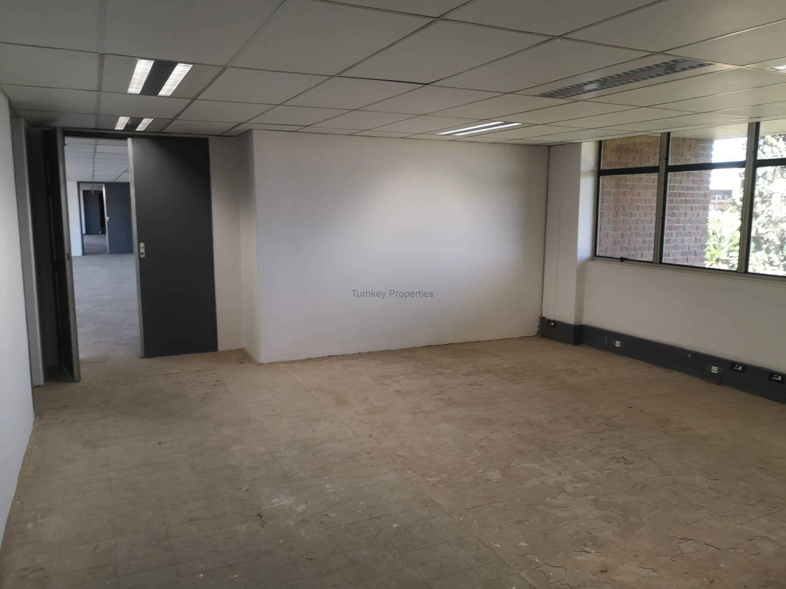 1095m² Office Space to Rent Midrand Growthpoint Business Park