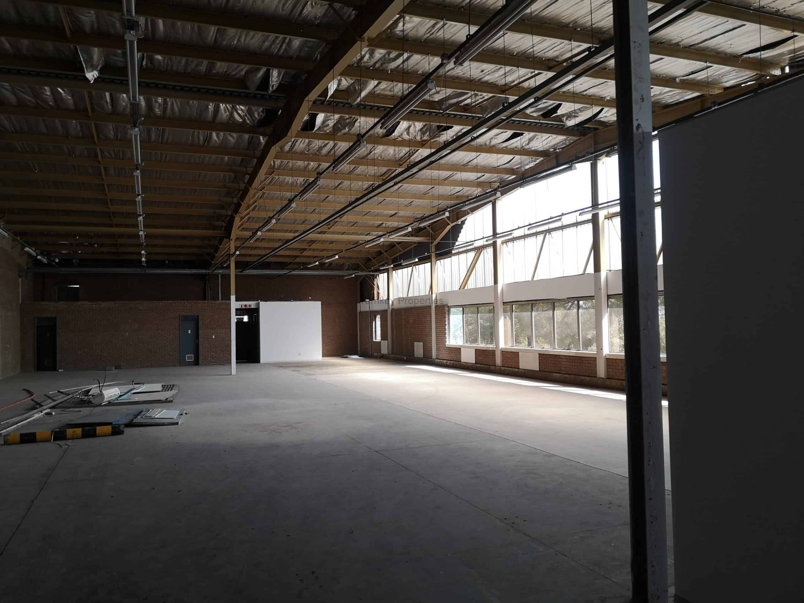 721m² Warehouse  to Rent Midrand Growthpoint Business Park