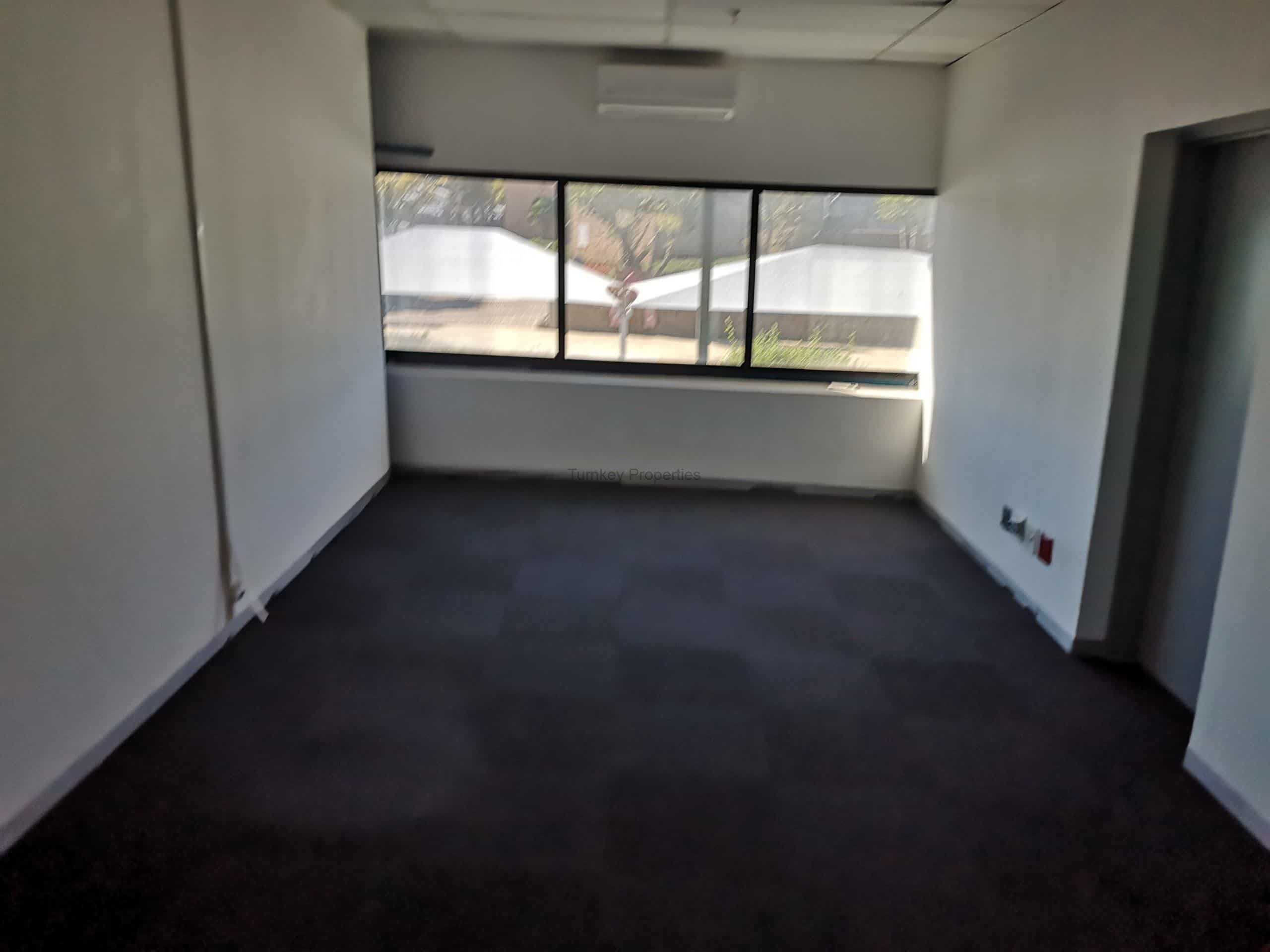 3077m² Warehouse  to Rent Midrand Growthpoint Business Park