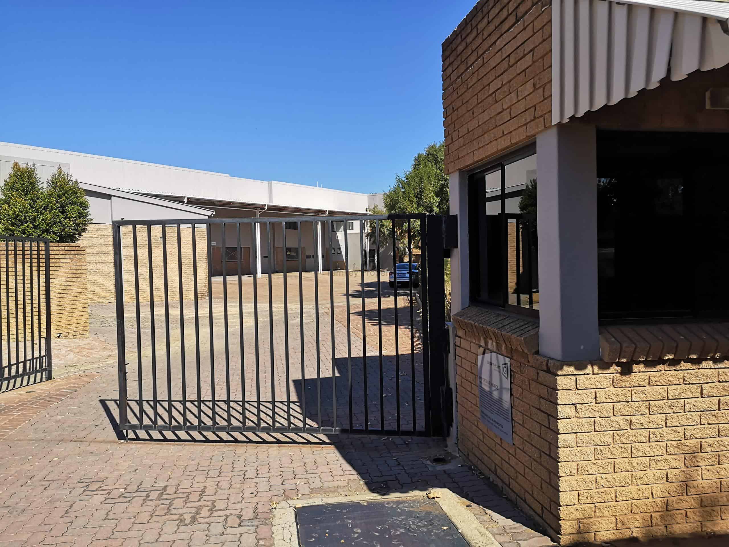 3077m² Warehouse  to Rent Midrand Growthpoint Business Park