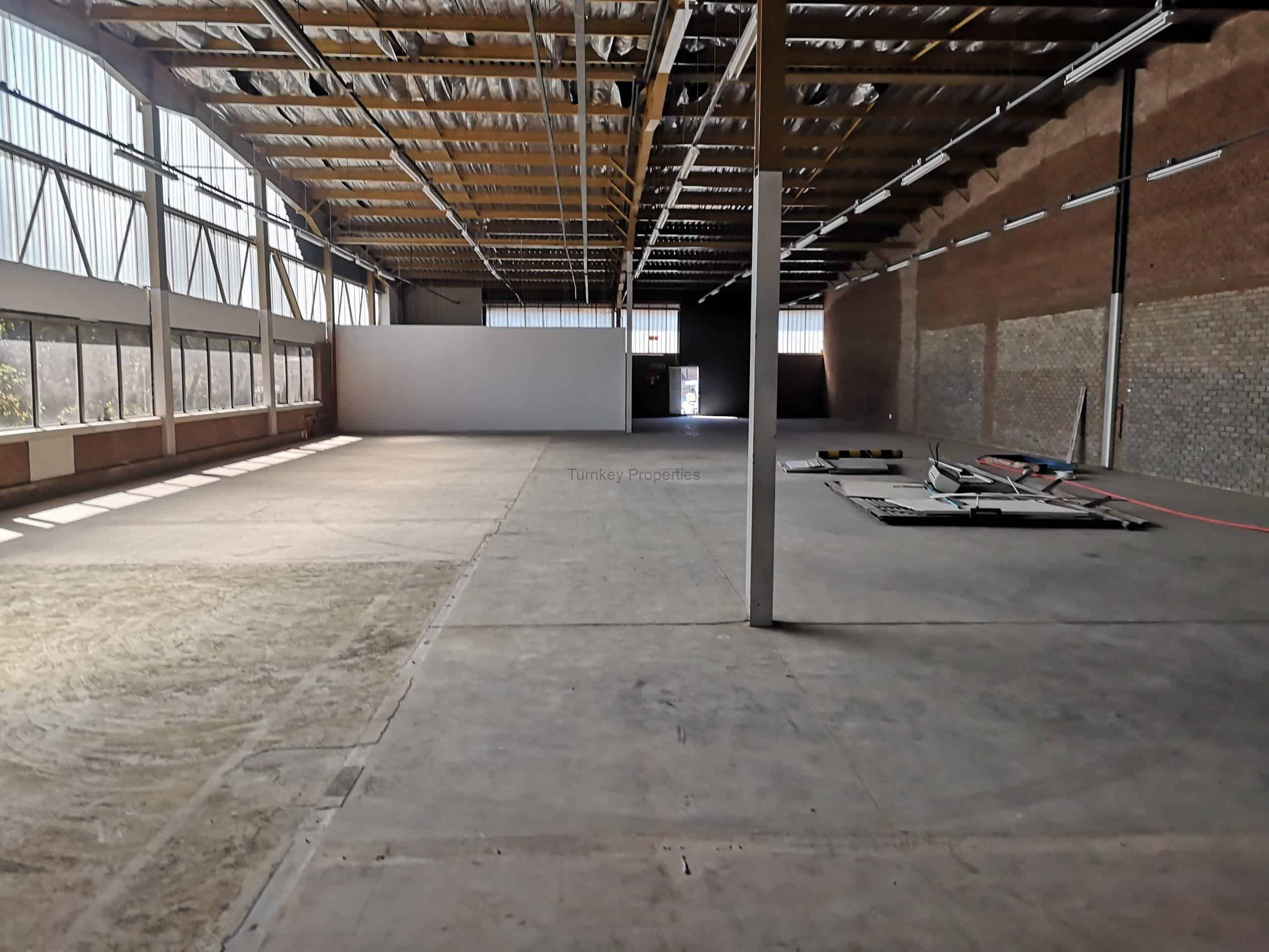 721m² Warehouse  to Rent Midrand Growthpoint Business Park