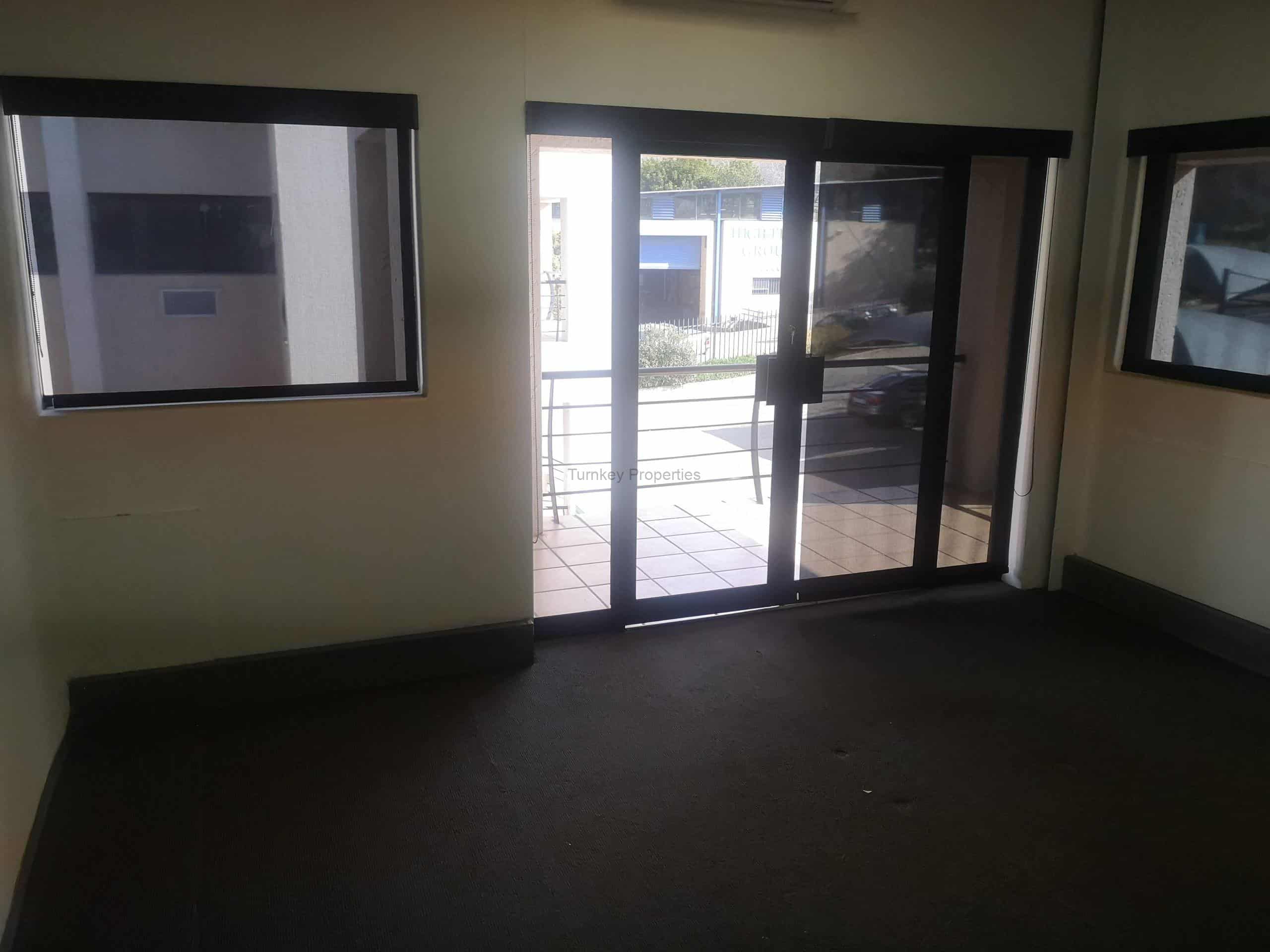 396 m² Office Space to Rent Kyalami Business Park Midrand