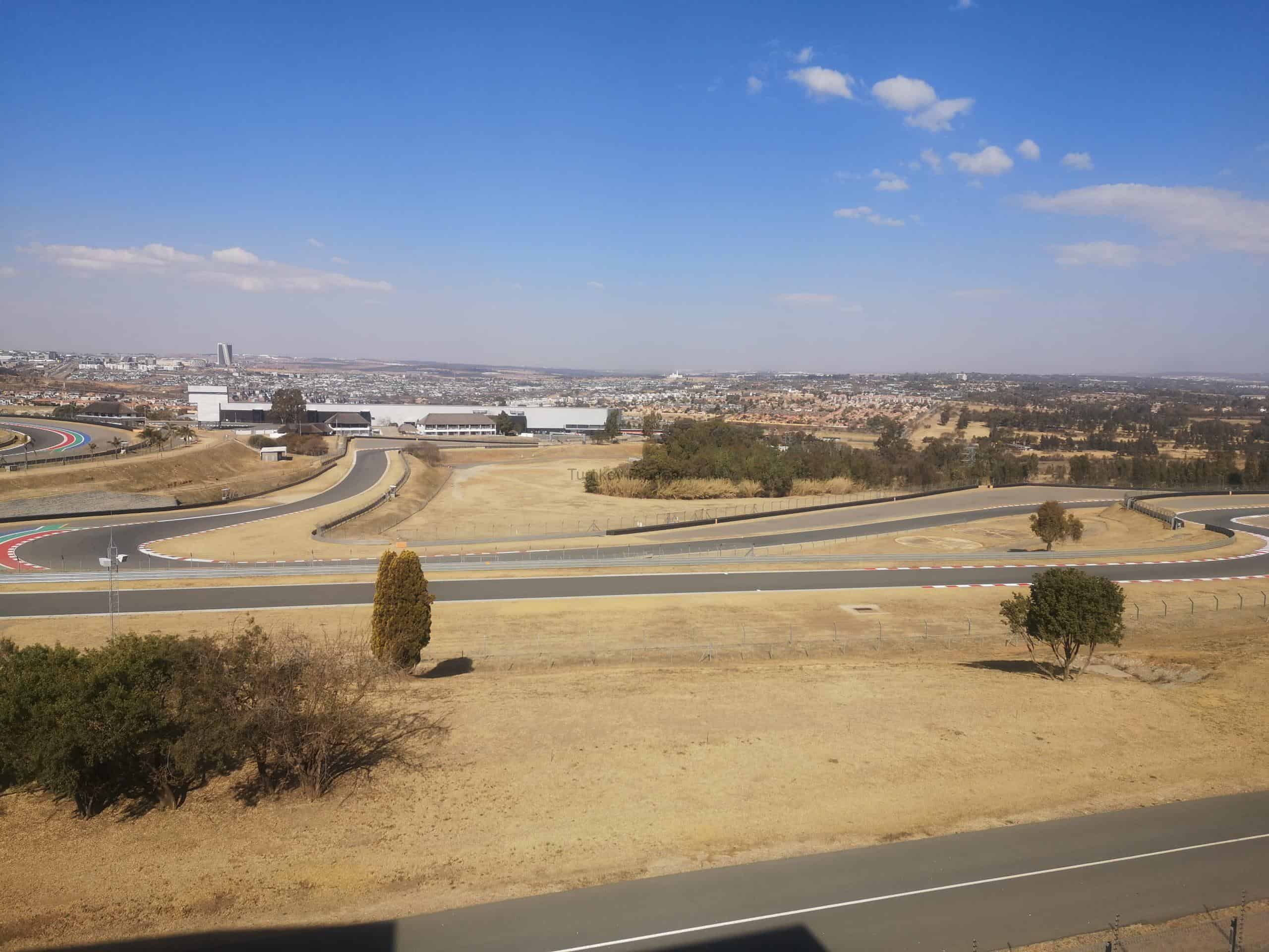 296 m² Office Space to Rent Kyalami Business Park Midrand