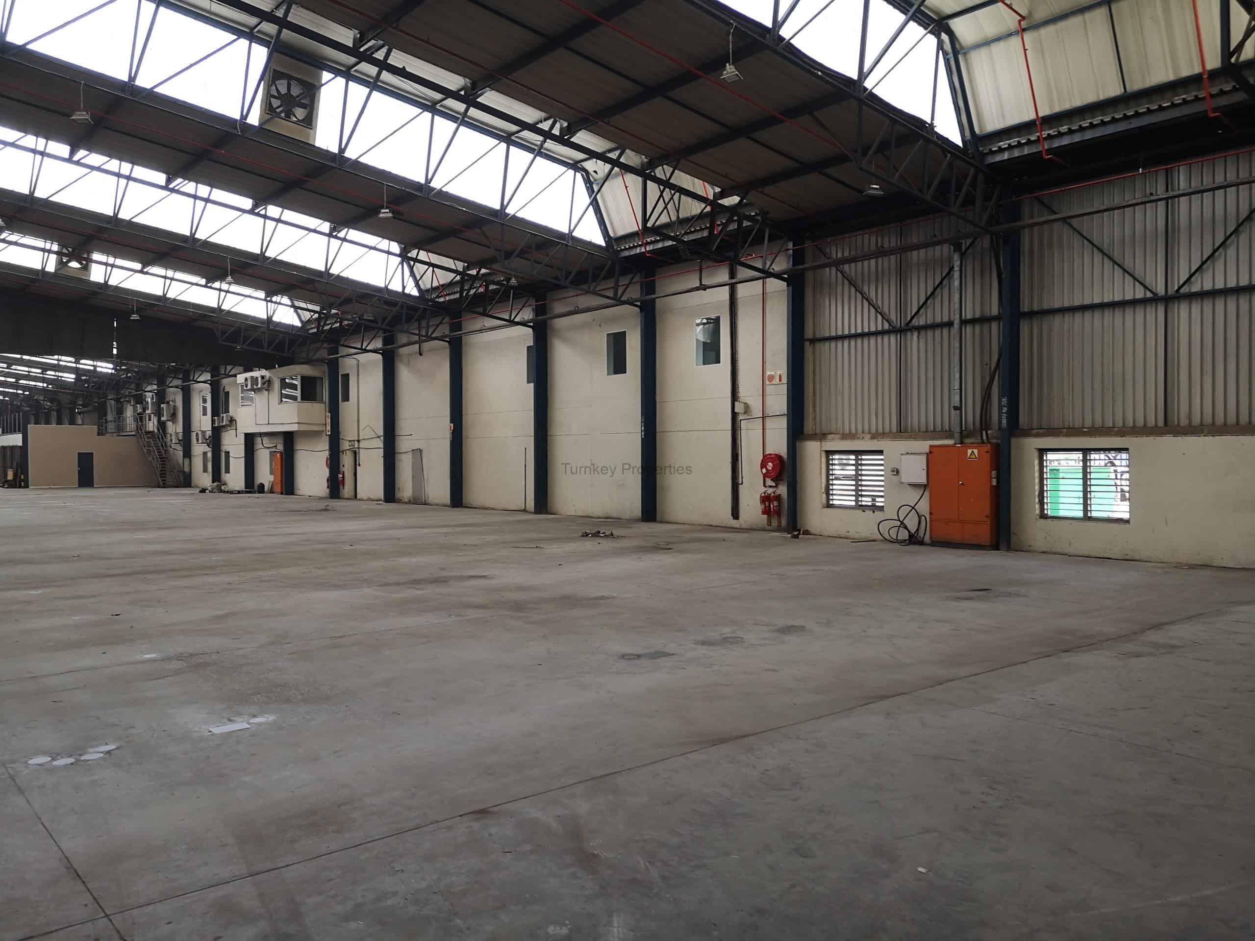 5900m² warehouse to rent Gosforth Park