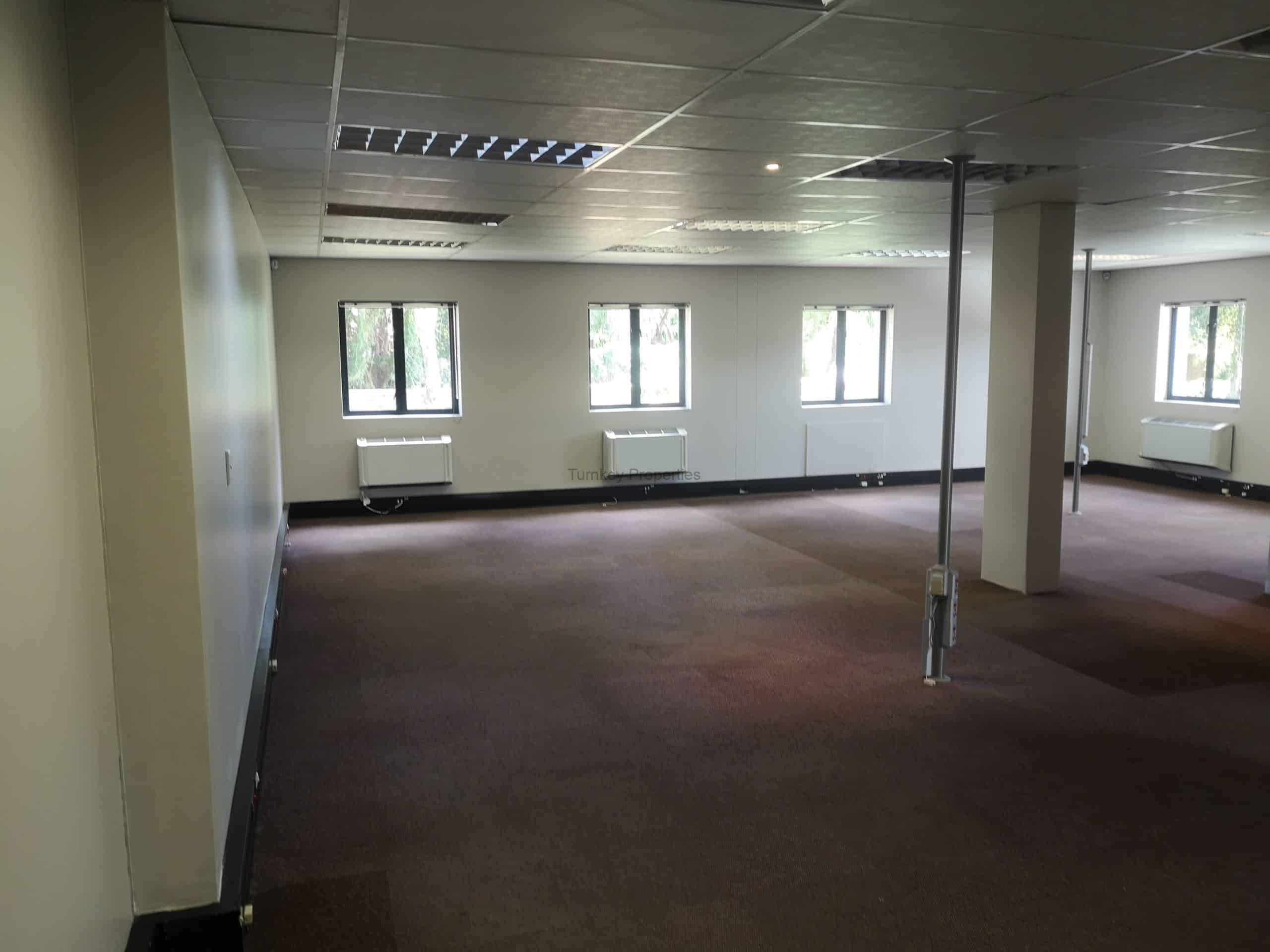 294m² office to let Clearwater office park, Strubensvallei